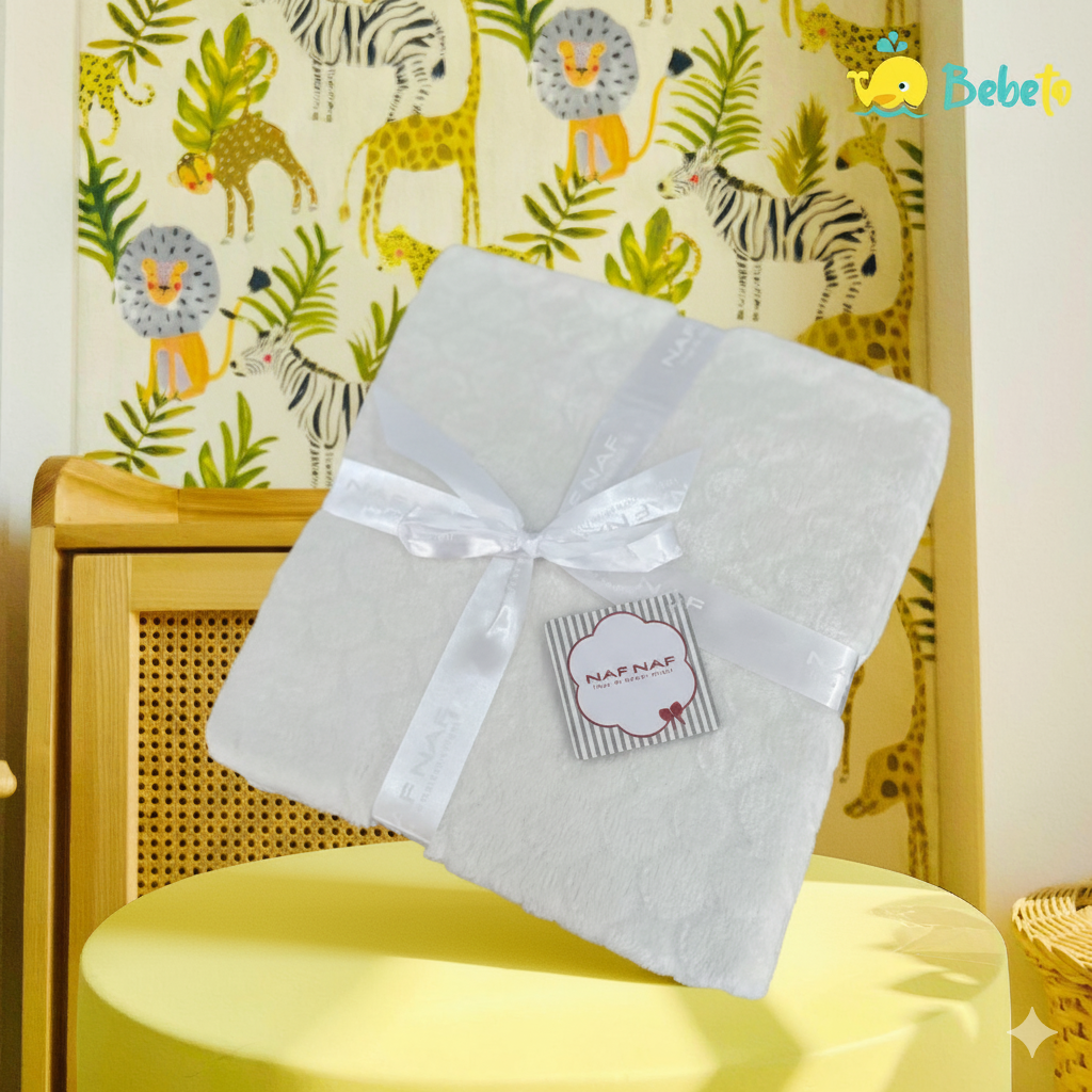 beige-claire-couveture-naf-naf