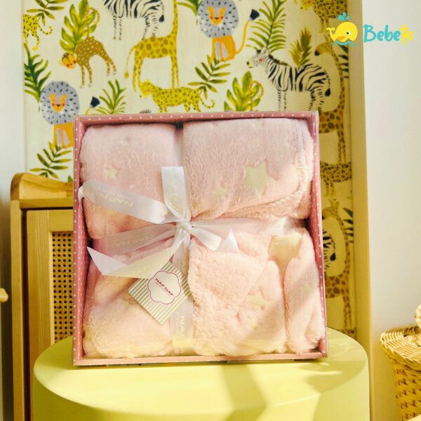Couverture Bébé et Enfants Naf Naf